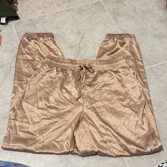 Forever 21 Pants - Forever 21 Metallic Beige Joggers